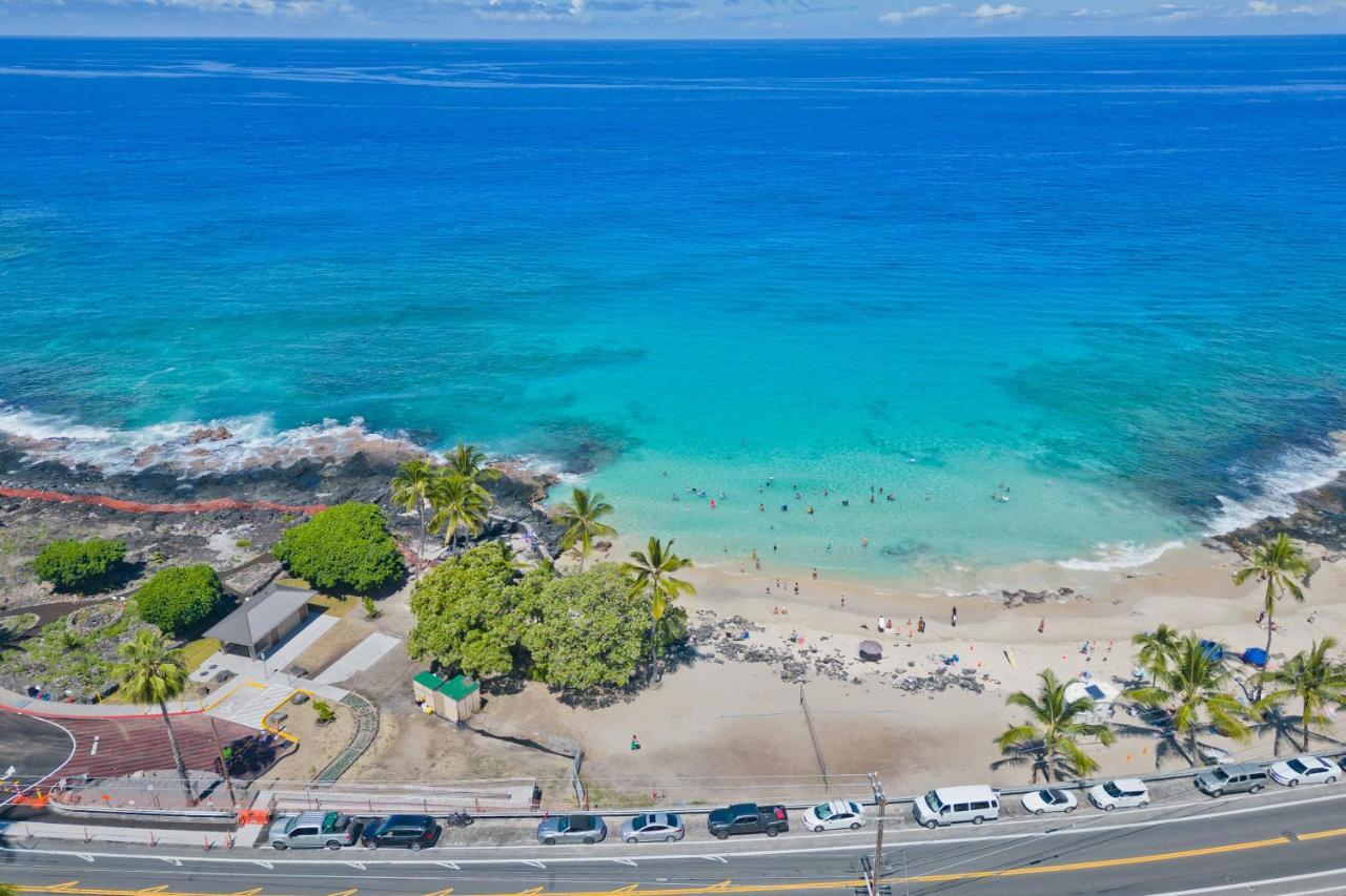 Family Getaway - Lava Room At Magic Sands Beach Kailua-Kona Exterior photo